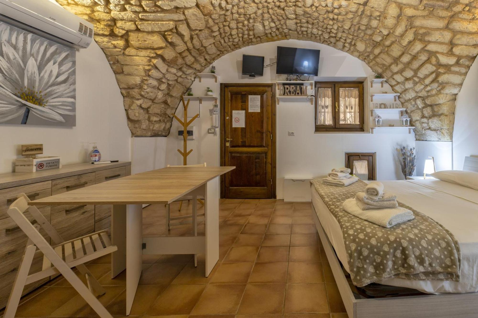 La Casetta Di Pietra Sassari Exterior foto